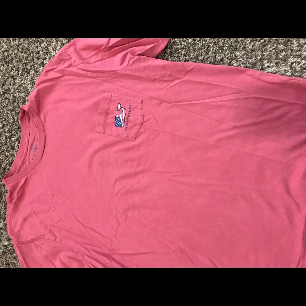 Vineyard Vines tee